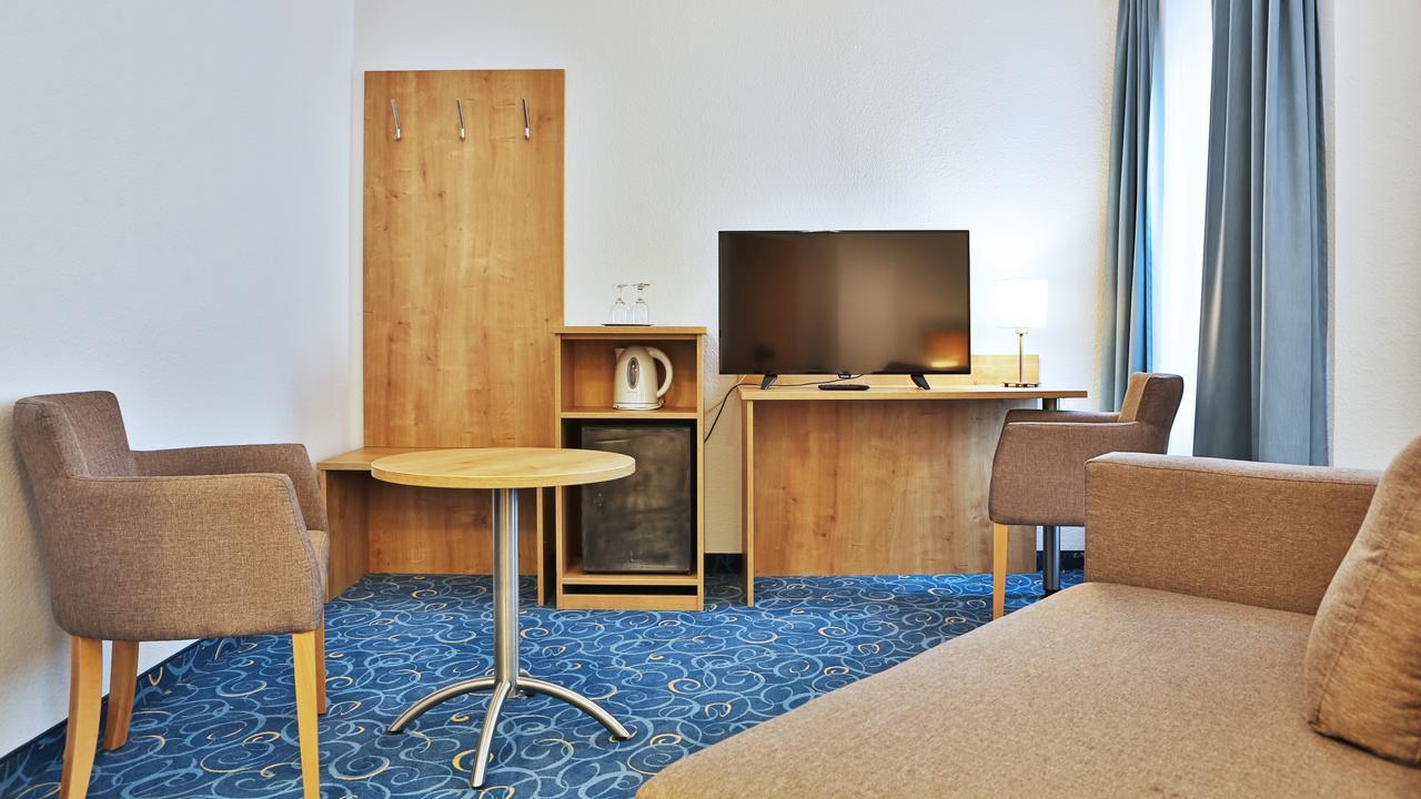 Appartis - Hotel Am Stadtpark Sindelfingen Eksteriør billede
